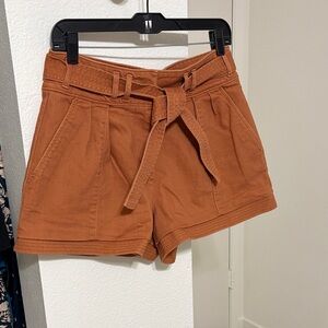 High-Waist Tie-Belt Women's Shorts - Rust